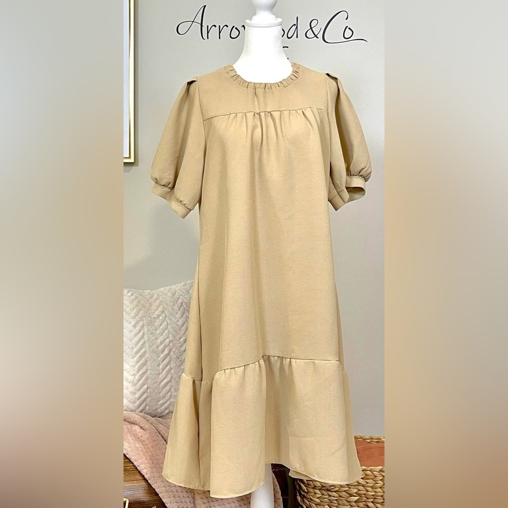 BKK024: Beige Puff Sleeve Dress